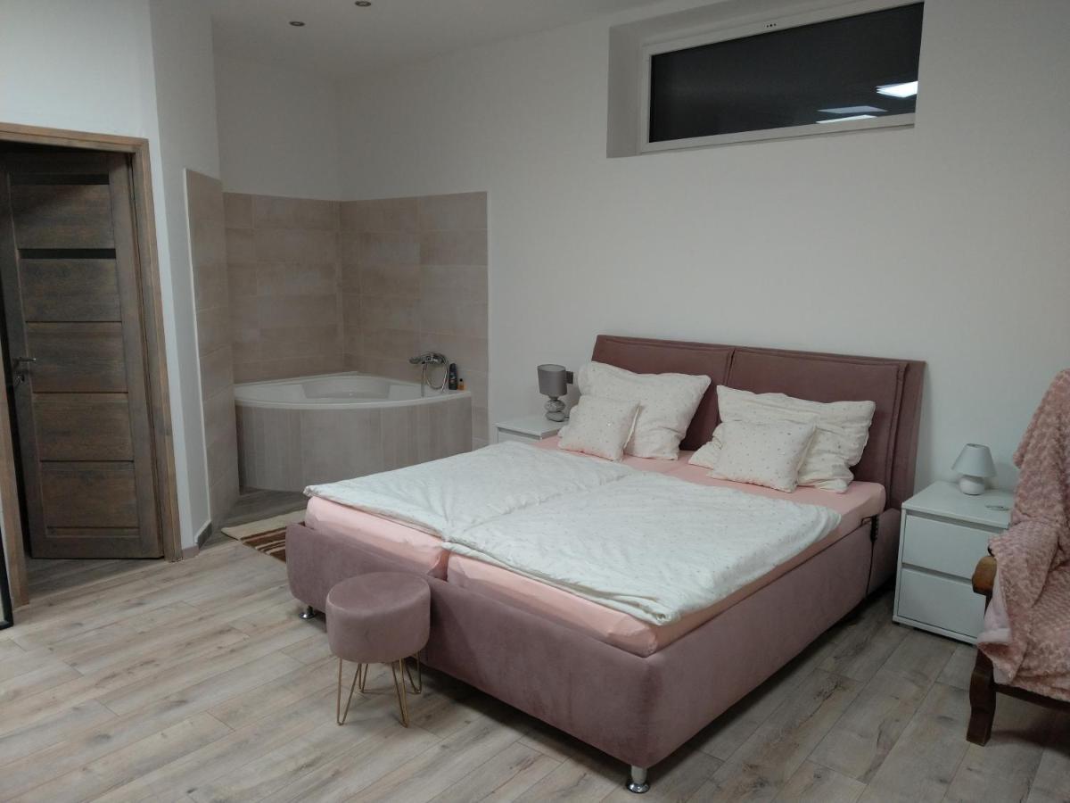 דברצן Silver Dream Apartmanhaz מראה חיצוני תמונה