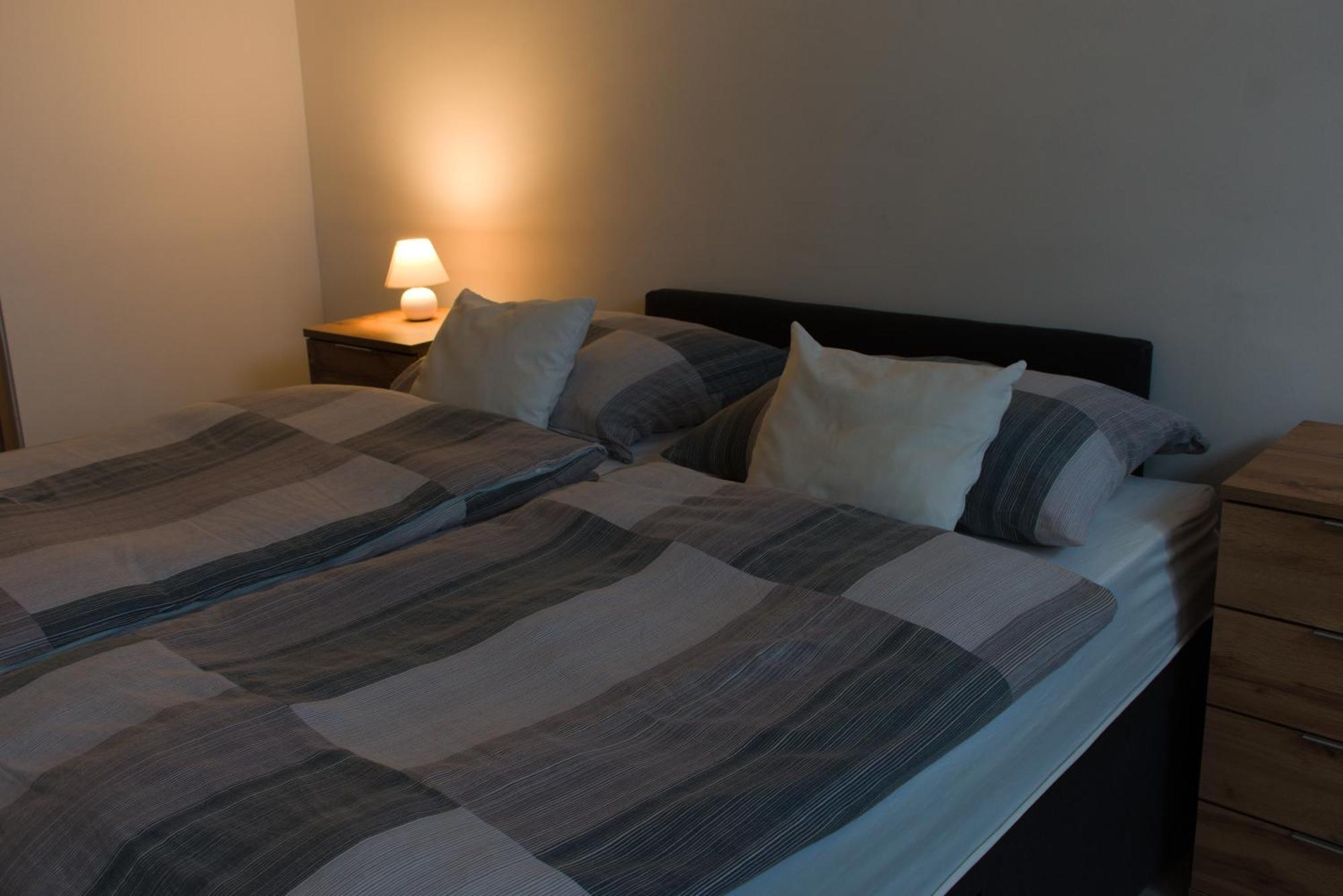 דברצן Silver Dream Apartmanhaz מראה חיצוני תמונה