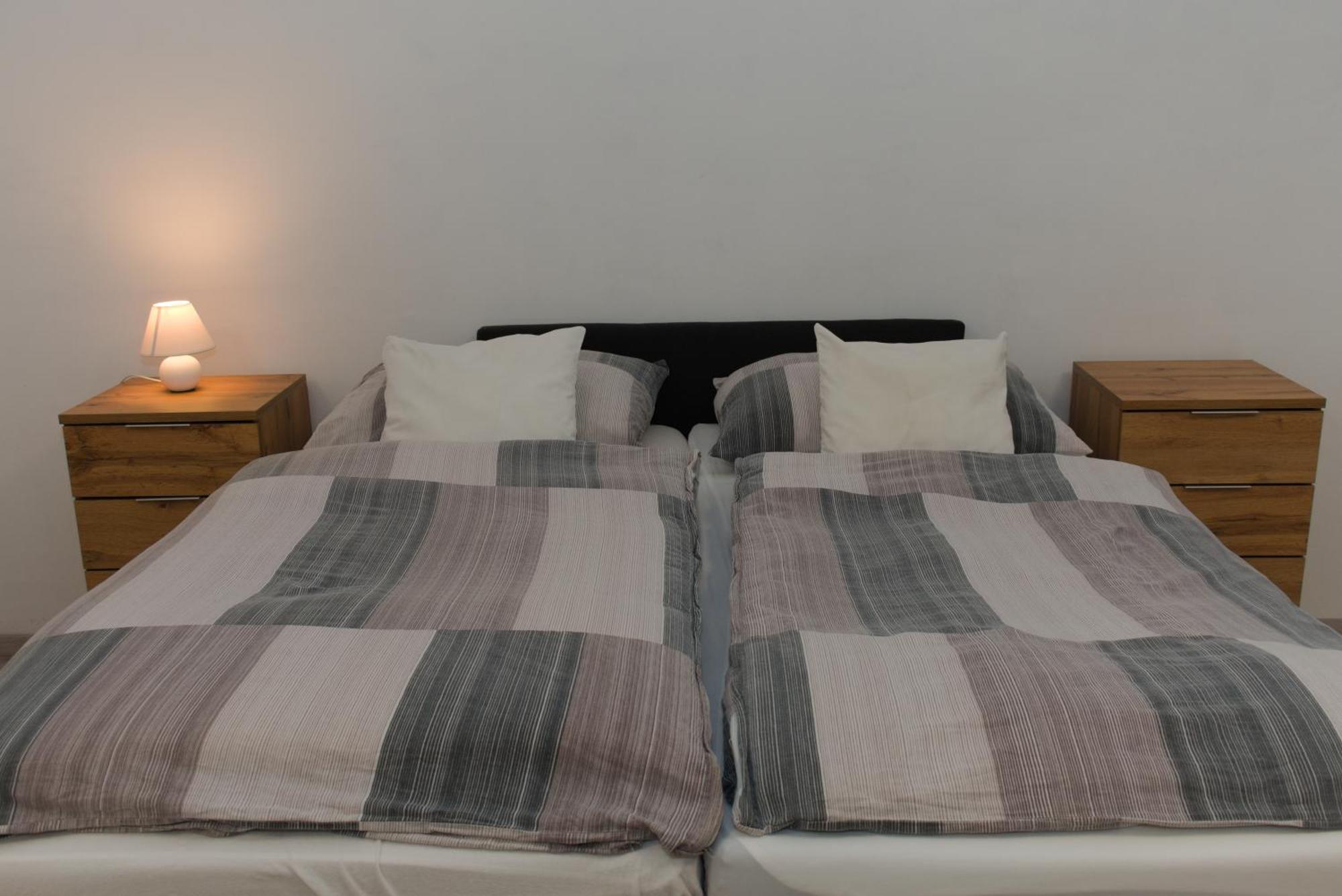 דברצן Silver Dream Apartmanhaz מראה חיצוני תמונה